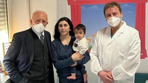 La piccola Nza, operata al cuore al Monaldi, sta bene: verrà dimessa la prossima settimana