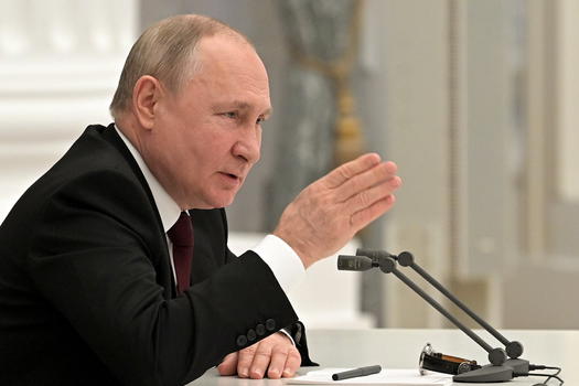 Guerra Ucraina, Putin: "Conseguenze per chi interferisce". Dal Cremlino: "Lo scontro durerà il tempo necessario"