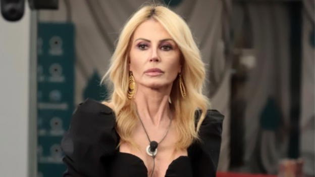 GF Vip, Alessandro accusa Nathalie di razzismo. Signorini la difende: "Il filmato di questa frase non esiste"
