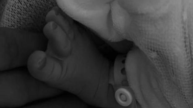 Il campione Valentino Rossi è diventato papà: è nata la sua primogenita Giulietta