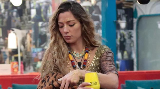 GF Vip, Soleil contro le Selassié: "Hanno l’ossessione di andare in finale. Se hai bisogno di soldi vai a lavorare"