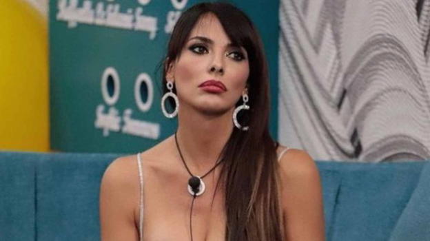 GF Vip, Miriana Trevisan scarica Biagio D’Anelli: "La amo, ma non ho ricevuto ancora una sua chiamata"