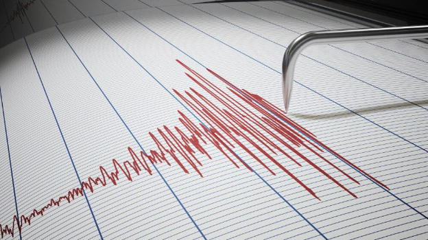 Devastante terremoto di magnitudo 7.3, allerta tsunami