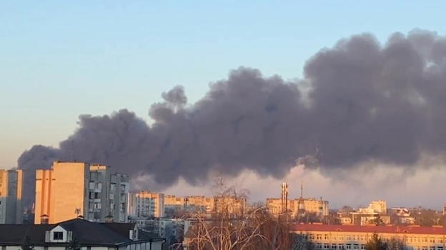 Ucraina, bombardato l’aeroporto di Leopoli