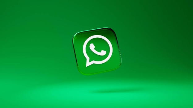 WhatsApp: addio risposte rapide per utenti standard, rumors su termini servizio e lista ordini