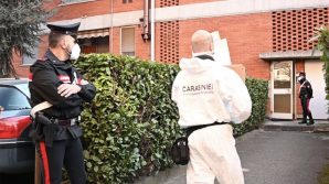 Omicidio Cologno Monzese, donna accoltellata nella sua abitazione: indagini in corso