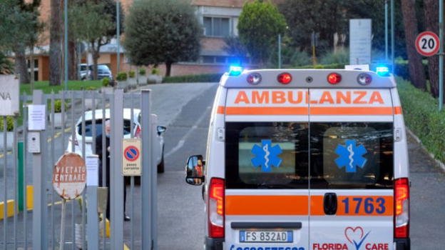 Lecce, giovane operaio muore folgorato sul posto di lavoro