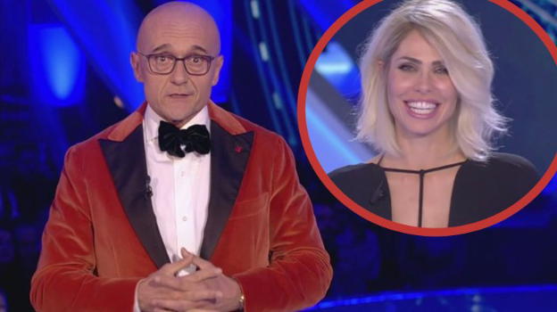 Alfonso Signorini risponde alle presunte frecciatine di Ilary Blasi: "Ci conosciamo da anni e ci abbiamo riso sopra"