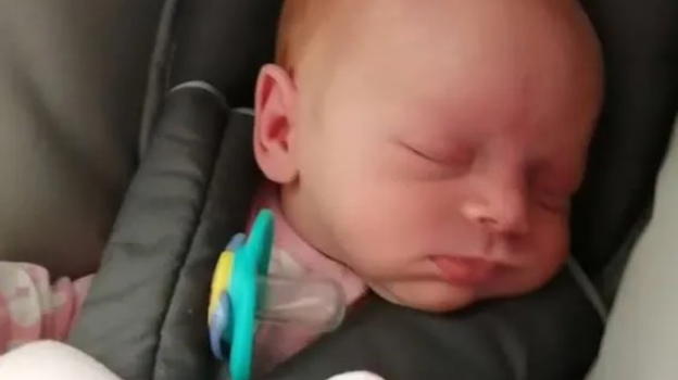 Orrore in Regno Unito, Eleanor muore a 4 mesi: è stata uccisa dal padre