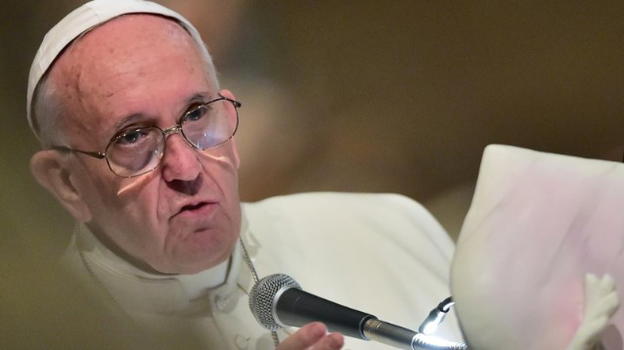 Guerra, Papa Francesco: "La guerra è una crudeltà. Sono disponibile ad andare a Kiev ma non so se si può fare"