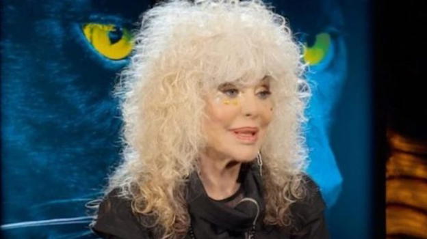 Donatella Rettore: "Dare del fro*** a una persona non è reato". Scoppia la polemica