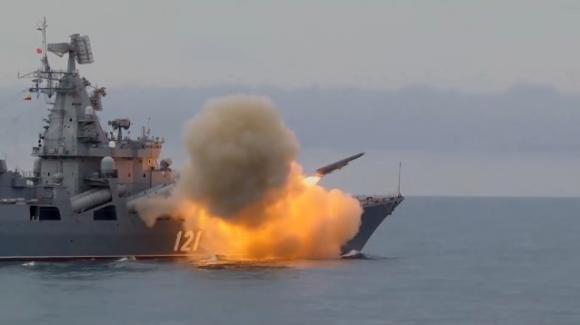 Guerra Russia-Ucraina, affondamento incrociatore Moskva: "Sono tutti morti"