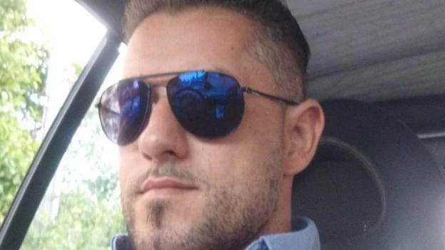 Caserta, morto folgorato nella doccia: oggi i funerali di Marco Chiantese