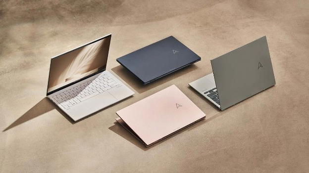 Asus presenta due nuovi notebook OLED con Windows 11 Pro e nuovo logo