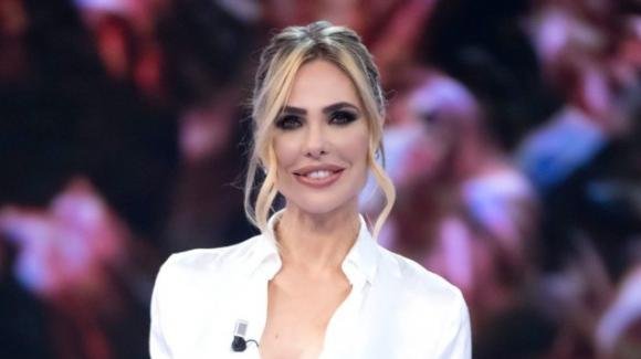 Ilary Blasi confermata a Mediaset: nuovo programma cucitole addosso per la prossima stagione