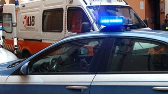 Genova, donna di 34 anni uccisa in strada dal fratello dopo una lite