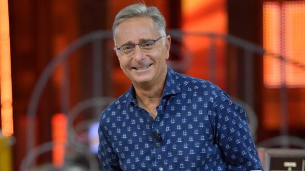 Paolo Bonolis svela chi potrebbe essere il suo erede e riapre a una nuova edizione di "Ciao Darwin"