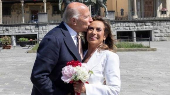 Cesara Buonamici sposa Joshua Kalman dopo 24 anni insieme, gli ospiti vip della cerimonia
