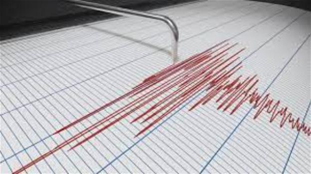 Terremoto, violentissima scossa di magnitudo 7.3: si teme il peggio