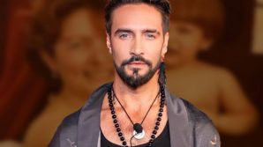 Alex Belli esce allo scoperto e mostra sui social la foto di sua figlia