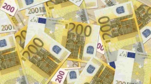 Il Bonus una tantum di 200 euro non scatta in automatico: ecco cosa bisogna fare per riceverlo