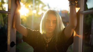 Billie Eilish si scaglia contro la decisione della Corte Suprema: