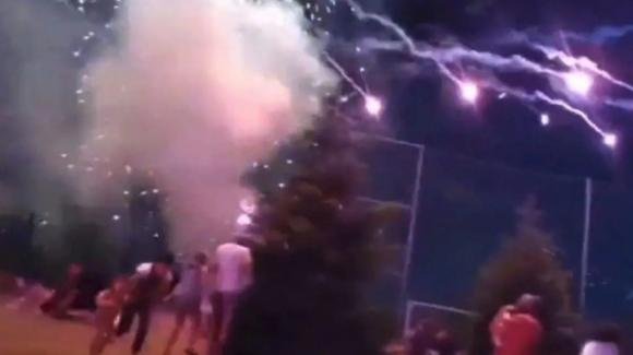 Francia: fuochi d’artificio impazziti sulla folla uccidono un bambino di 7 e la sorella di 24
