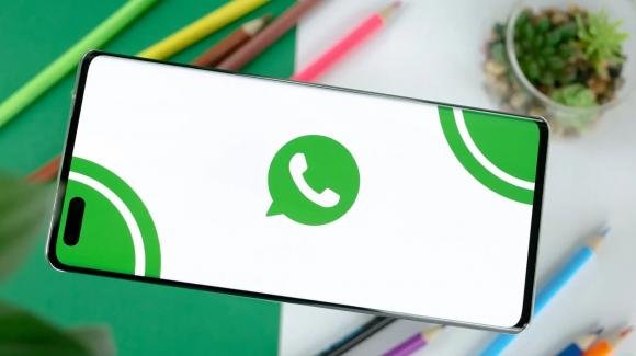 WhatsApp: in roll-out le anteprime arricchite per gli aggiornamenti di Stato (e non solo)