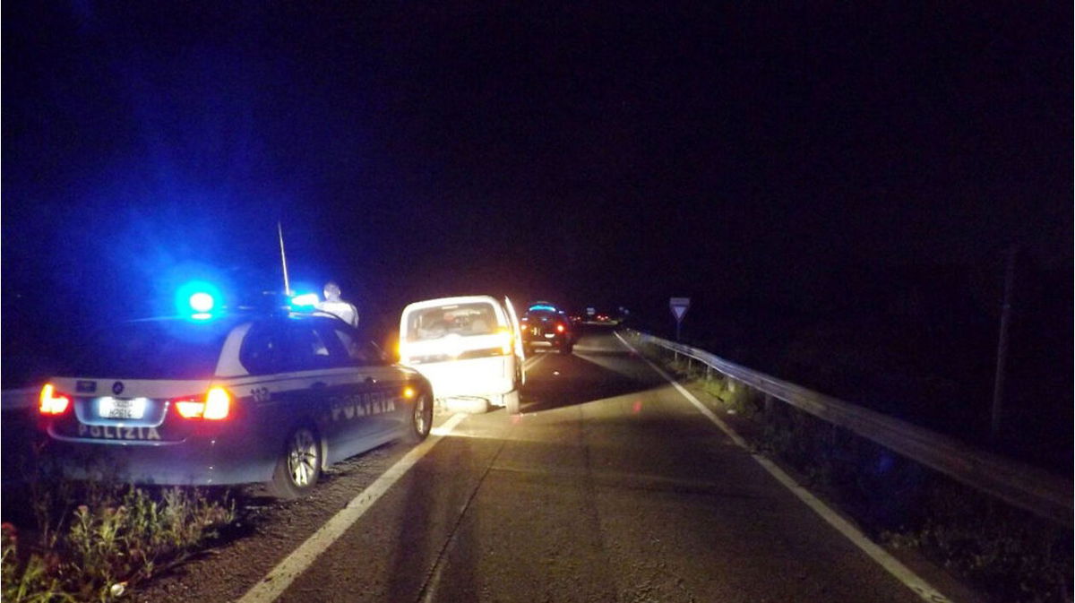 Imbocca La Superstrada Contromano: Fermato Dalla Polizia, Patente Ritirata