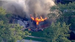 USA: uccide 3 parenti, poi si barrica in casa e le dà fuoco