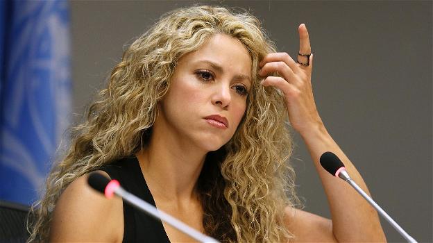 Shakira a processo in Spagna, rischia 8 anni di prigione
