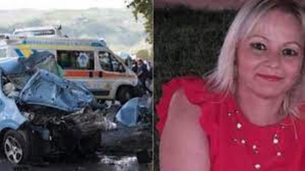 Valeria muore in un tragico incidente: il figlio 14enne ha assistito alla tragedia