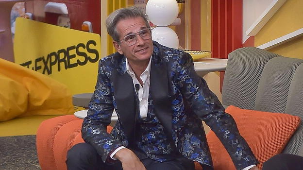 GF Vip, si ritira Marco Bellavia. Lo sfogo dell’ex moglie: "È una brava persona, nella casa non è stato aiutato"