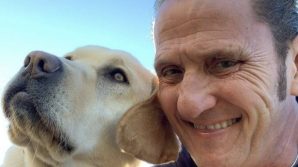 Peggy torna a casa, la cagnolina di Enzo Salvi era stata avvelenata con dei bocconi