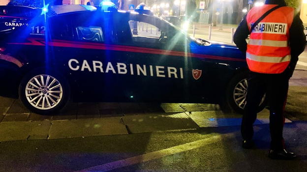 Spedizione punitiva: 15enne picchiato da quattro altri minori, indagini in corso