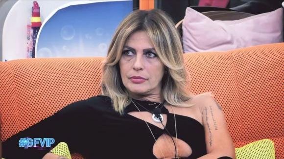 GF Vip, Cristina Quaranta attacca il cast: "Pieno di lecchini e doppiogiochisti. Non voglio più vederli nella mia vita"