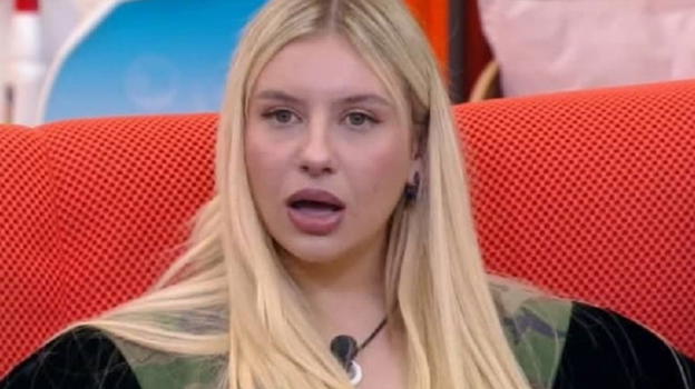 GF Vip, Micol Incorvaia intona "Faccetta Nera": a rischio squalifica