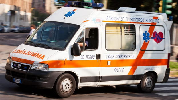 Grosseto: bimbo nasce morto in ambulanza, la madre aveva nascosto a tutti la quinta gravidanza