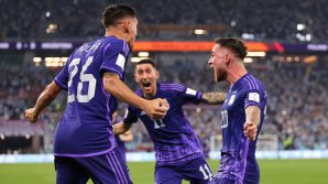 Qatar 2022: Messi sbaglia un rigore, ma l’Argentina vince e passa il turno. Agli ottavi anche la Polonia