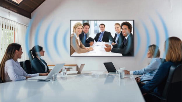 Panasonic annuncia le serie di monitor professionali entry level SQE2 e CQE2