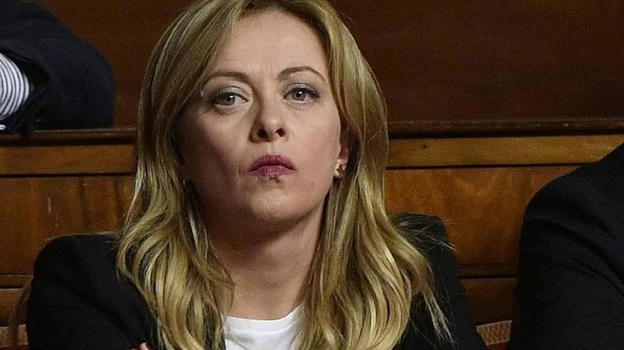 Minacce a Giorgia Meloni: "Se togli il RdC ti sventro e uccido tua figlia". Denunciato 27enne di Siracusa