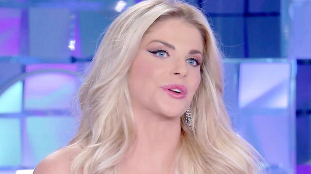 Verissimo, Francesca Cipriani: "Basta chirurgia estetica, ora sono felice"