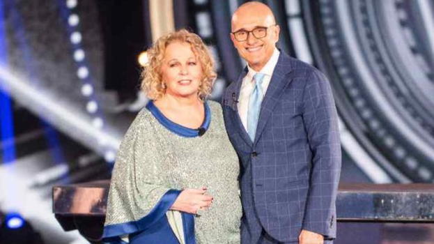 GF Vip, ex concorrente attacca Katia Ricciarelli: "Ha cantato l’Ave Maria in diretta per il cachet"