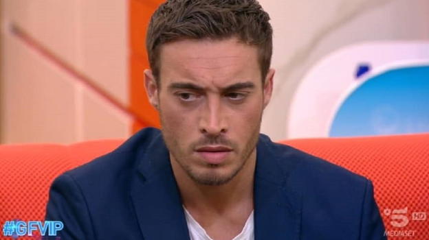 GF Vip, Antonino Spinalbese pronto a lasciare temporaneamente la Casa: al suo posto tre nuovi ingressi