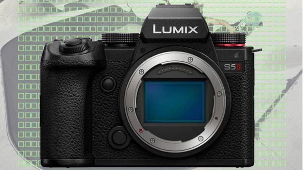 Lumix S5 II: ufficiale la nuova mirrorless full-frame di Panasonic