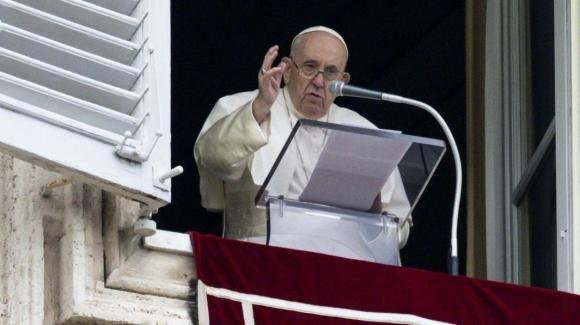 Papa Francesco: "Gesù, mendicante d’amore"