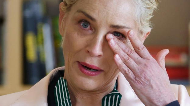 Sharon Stone: "Ho perso metà della mia fortuna per il crollo della SVB"