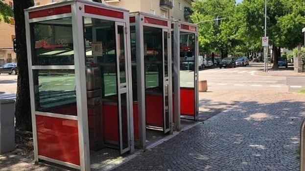 Tim sta smantellando le cabine telefoniche, anche Pescara dovrà dire addio al simbolo di un’epoca