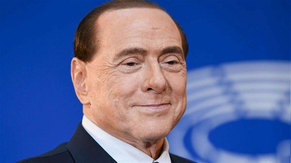 Addio a Silvio Berlusconi, leader politico e imprenditore che ha segnato la storia dell’Italia