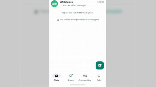 WhatsApp si prepara a introdurre una barra delle azioni bianca con Material Design 3